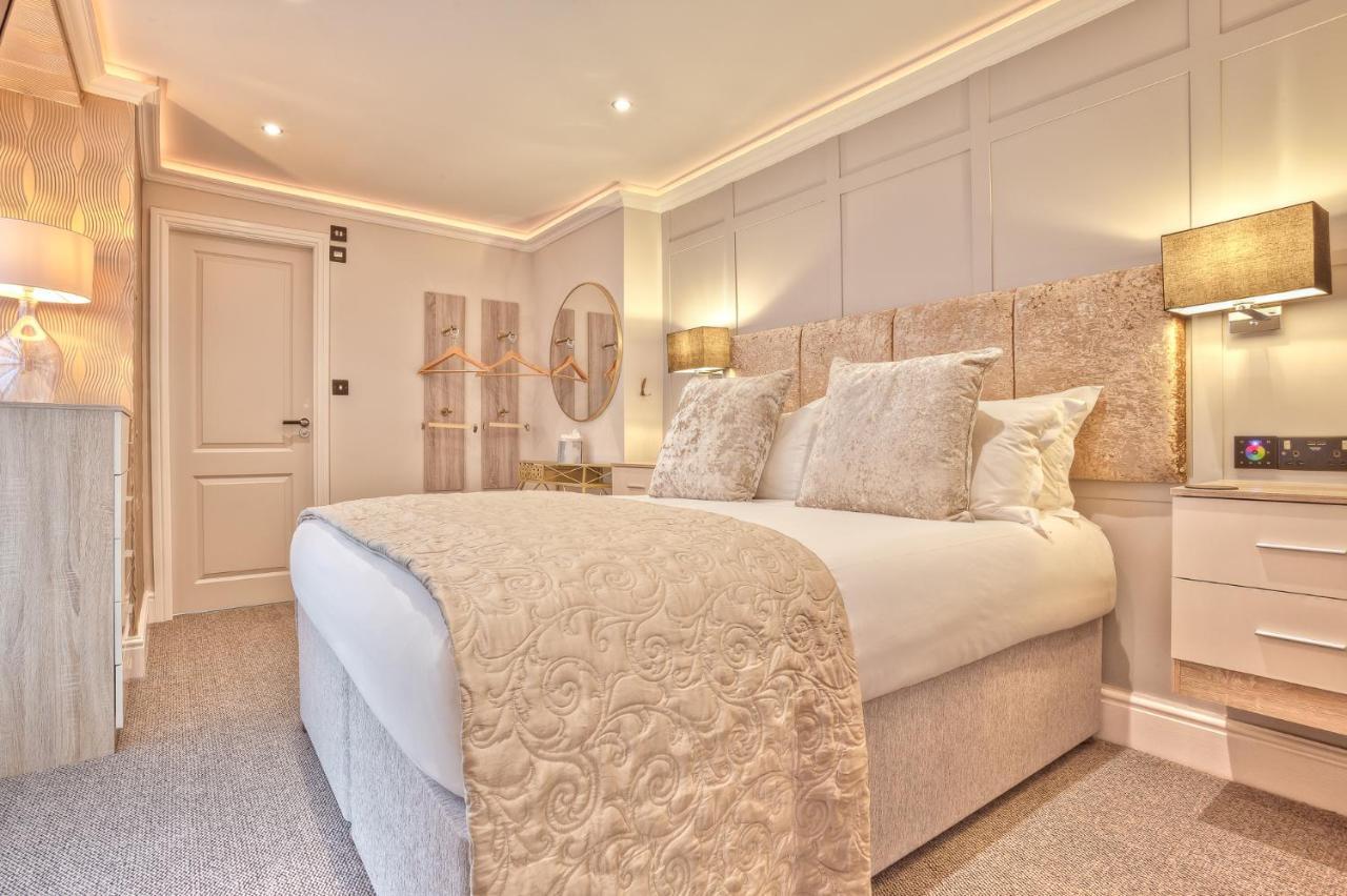The Mews Boutique Deluxe Apartments, Sleep 2-6 People , Central Location, Free Parking Windermere Exterior foto